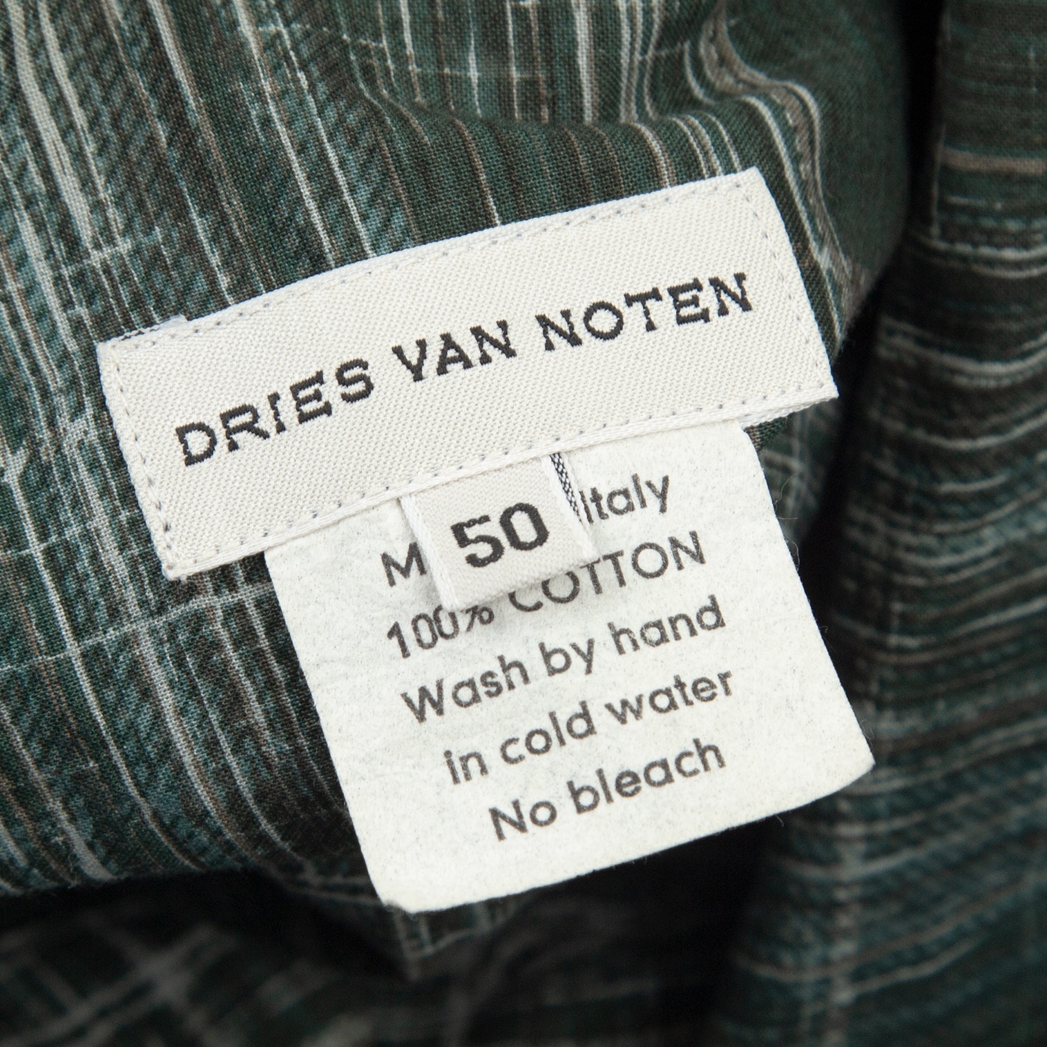 DRIES VAN NOTEN シャツ サイズ50コットンですが高級感があります