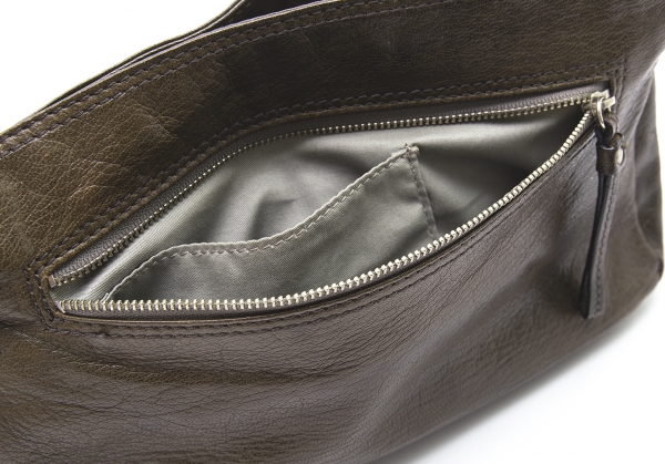 MARGARET HOWELL idea Leather shoulder bag Khaki-green | PLAYFUL