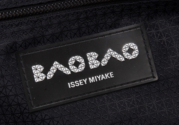 Bao Bao Issey Miyake Lucent Geo Tile Crossbody Clutch Bag in Metallic
