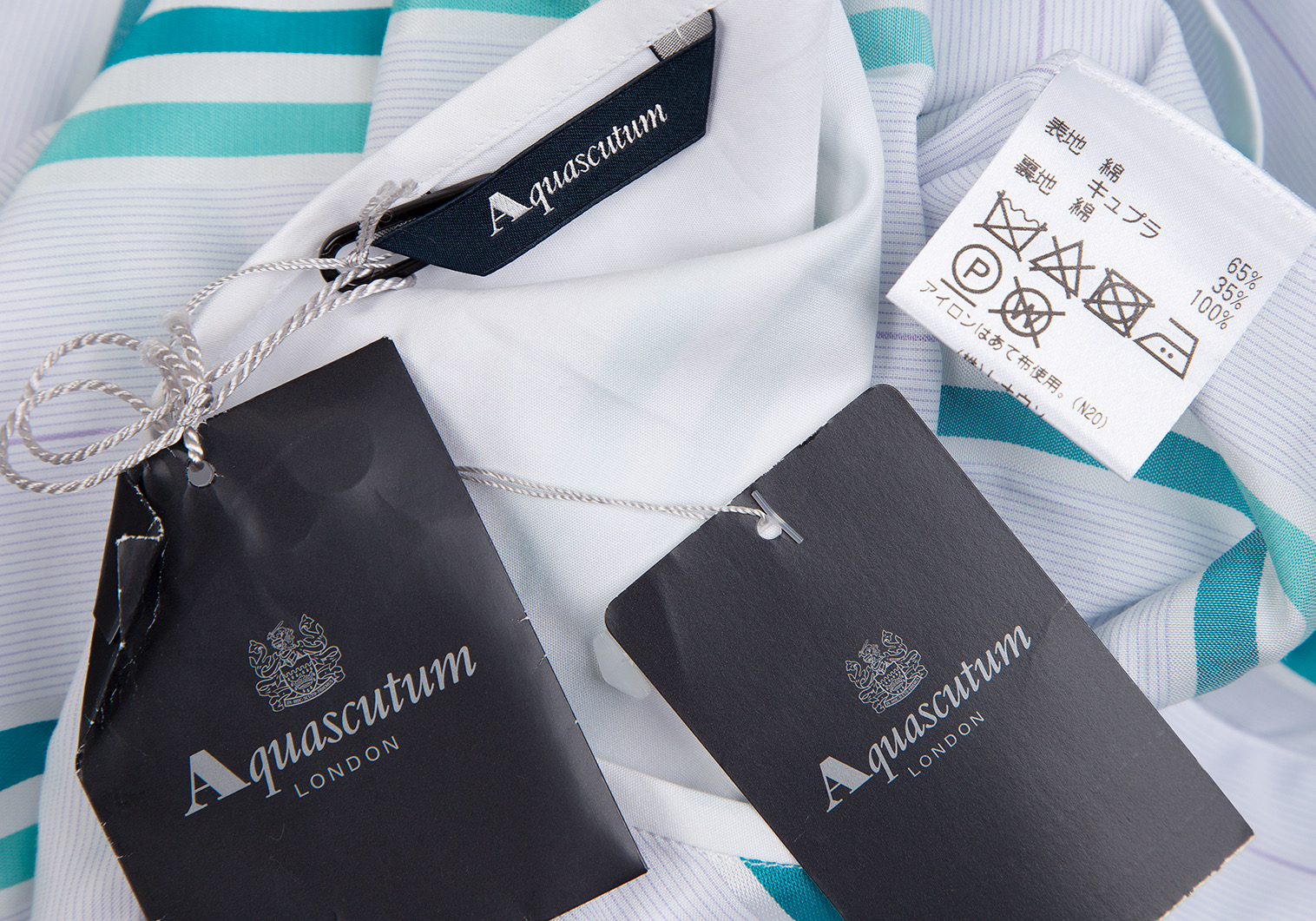 新品！アクアスキュータムAquascutum ストライプノーカラーブラウス 白