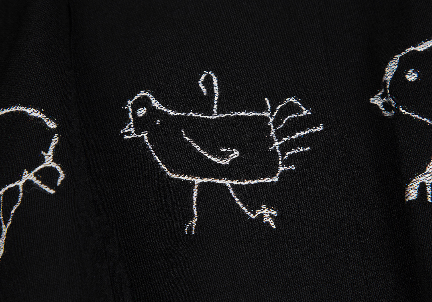コムデギャルソンCOMME des GARCONS 手書き鳥刺繍ロール