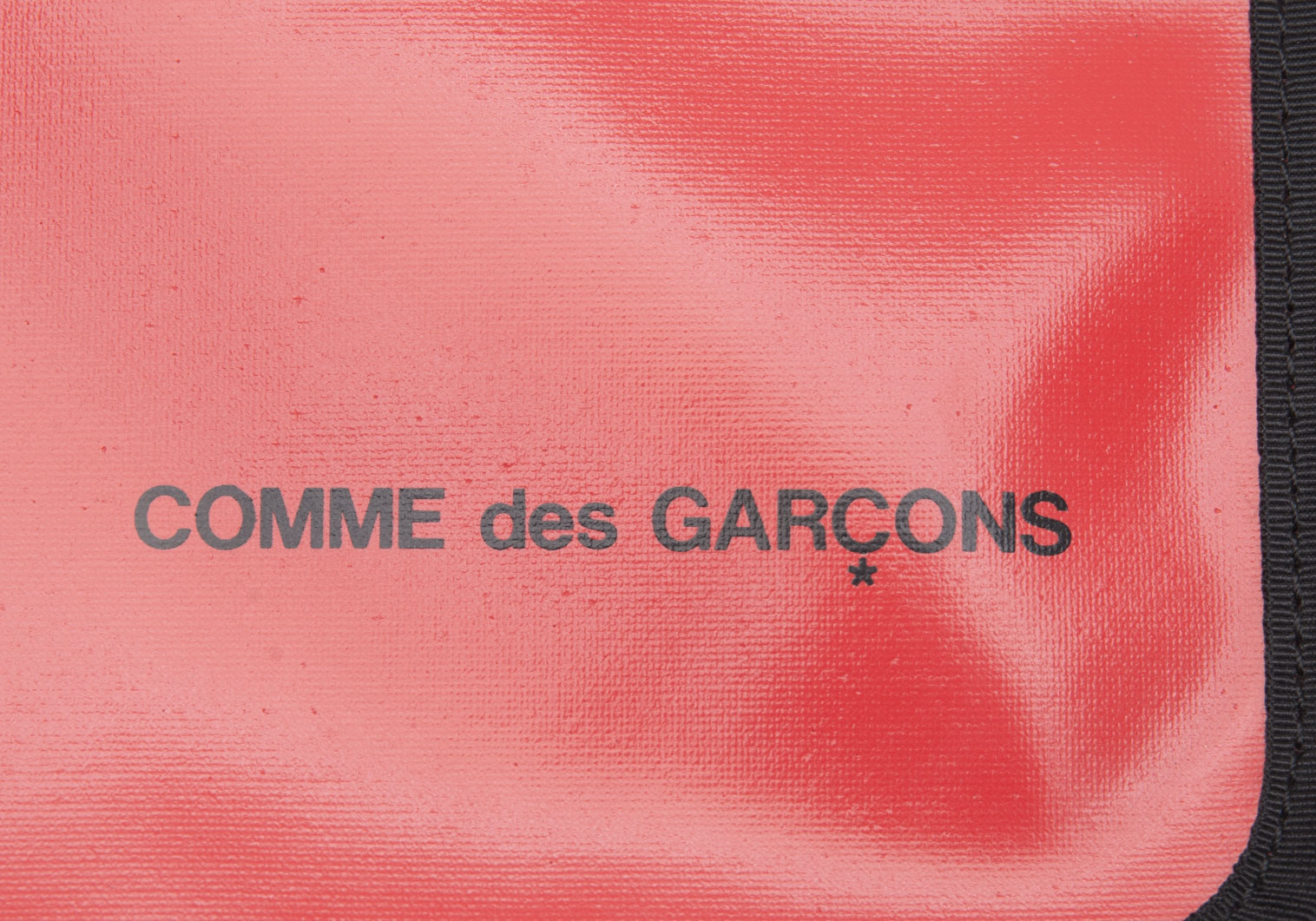 コムデギャルソンCOMME des GARCONS バイカラーサコッシュバッグ 黒赤