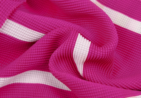 Pink Fabrics – Sewcialising