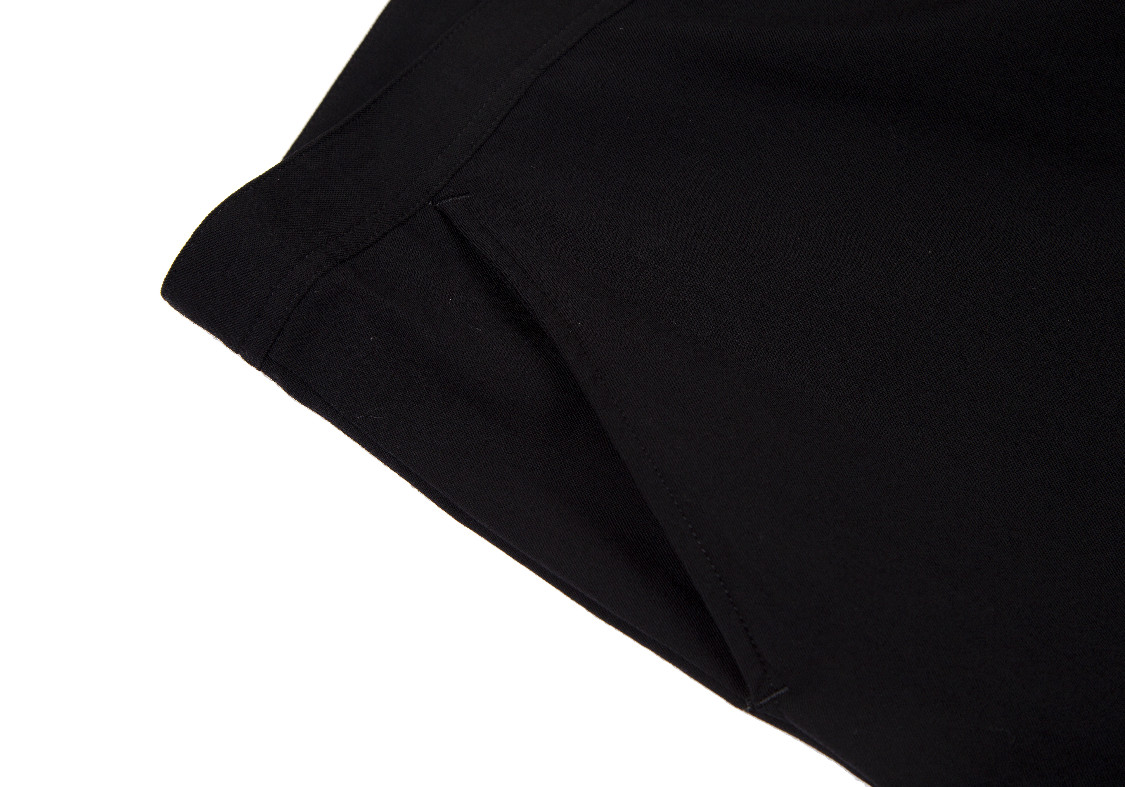ワイズY's ウールギャバ裾ボタンクロップドパンツ 黒3