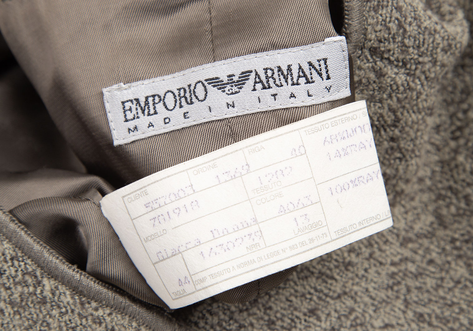 エンポリオ アルマーニEMPORIO ARMANI パイピングノーカラージャケット ...