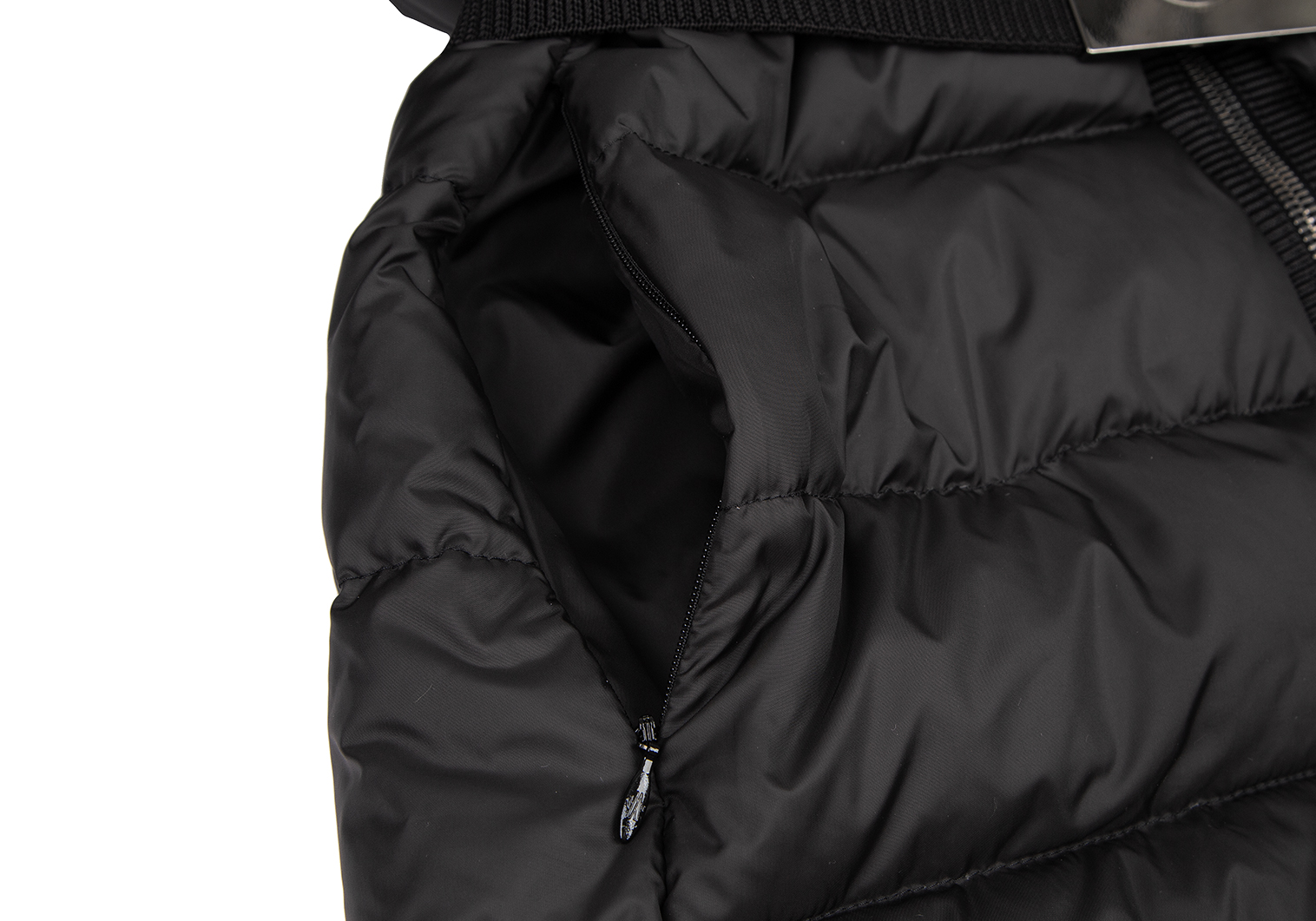 モンクレールMONCLER FABREFUR ファー付きベルトダウンコート 黒3