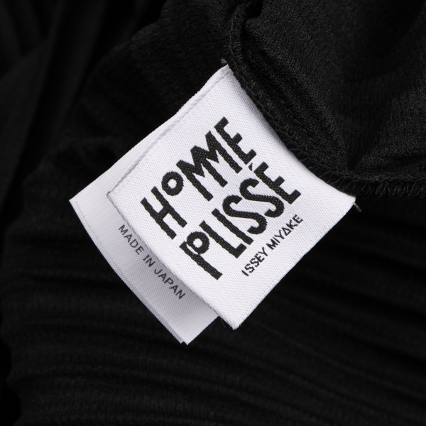 HOMME PLISSE ISSEY MIYAKE MONTHLY COLOR FEBRUARY Pleats Jacket Black 2 |  PLAYFUL