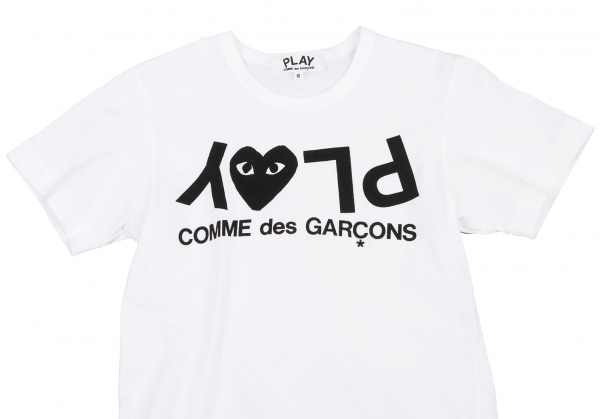 プレイ コムデギャルソンPLAY COMME des GARCONS ロゴプリントTシャツ ...