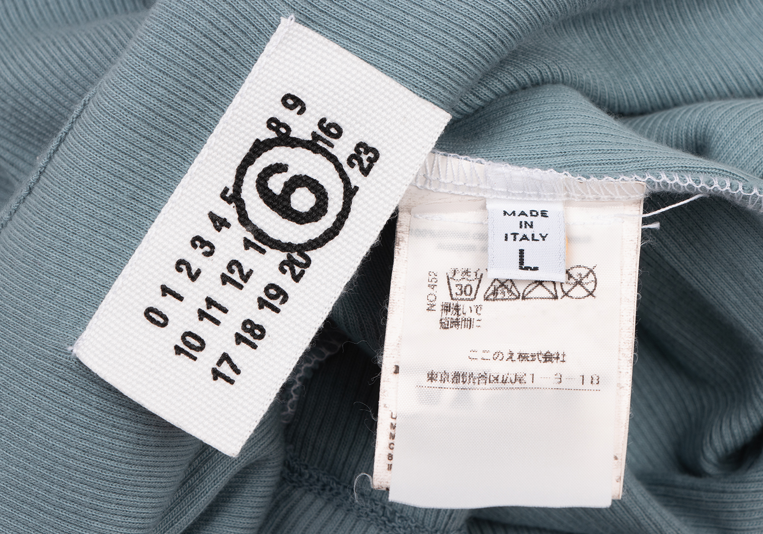 エムエム 6 メゾン マルジェラMM6 MAISON MARGIELA フォイルプリントねじれショルダータンクトップ 水色シルバーL