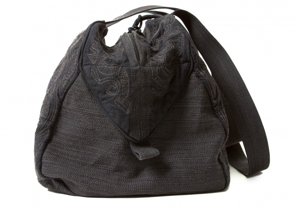 ISSEY MIYAKE HaaT TaMaSHa Stitch work Boston bag Charcoal | PLAYFUL