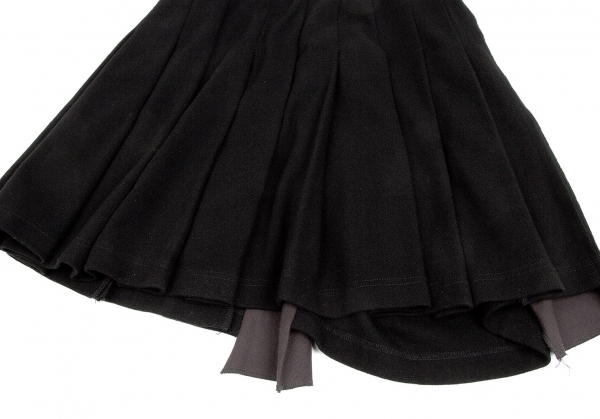 DN-604- Short Pleated Korean Skirt- Black