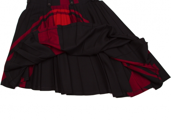 Y's red Label Plaid Pleated Skirt Black,Red 2 | PLAYFUL