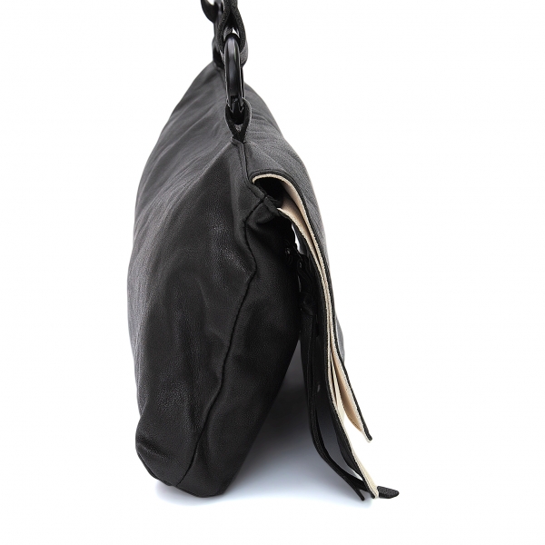 Y's MANDARINA Leather Shoulder Bag Black | PLAYFUL