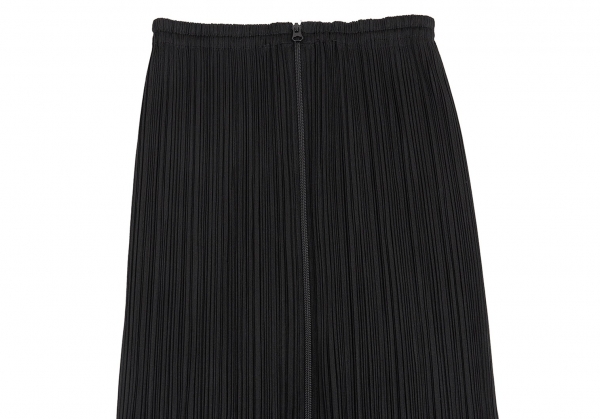 Black pleated shop skirt with zip